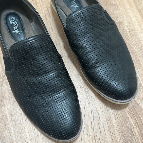 EUROSOFFT x SOFFT | Black Vernelle Loafers - Picture 3 of 7